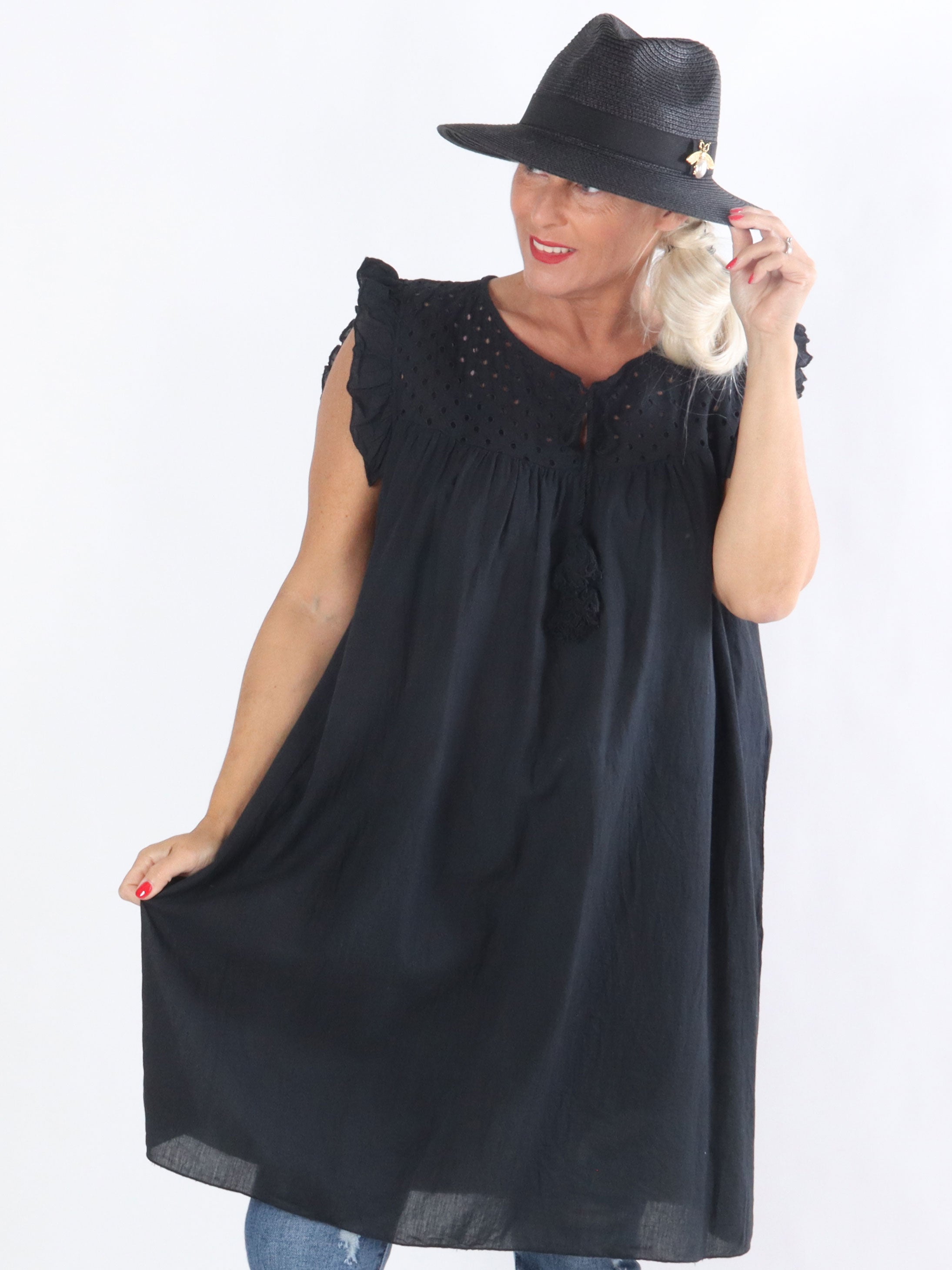 Dora - Tunika med søde detaljer og flæseærmer